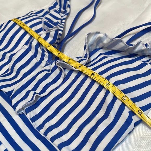 NWT Cupshe Sz L 1-Piece V Neck Ruffle / Cross Back Swimsuit Blue White Stripes - Picture 5 of 8